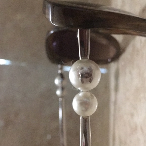 Chanel pearl sunnies - Picture 3 of 5